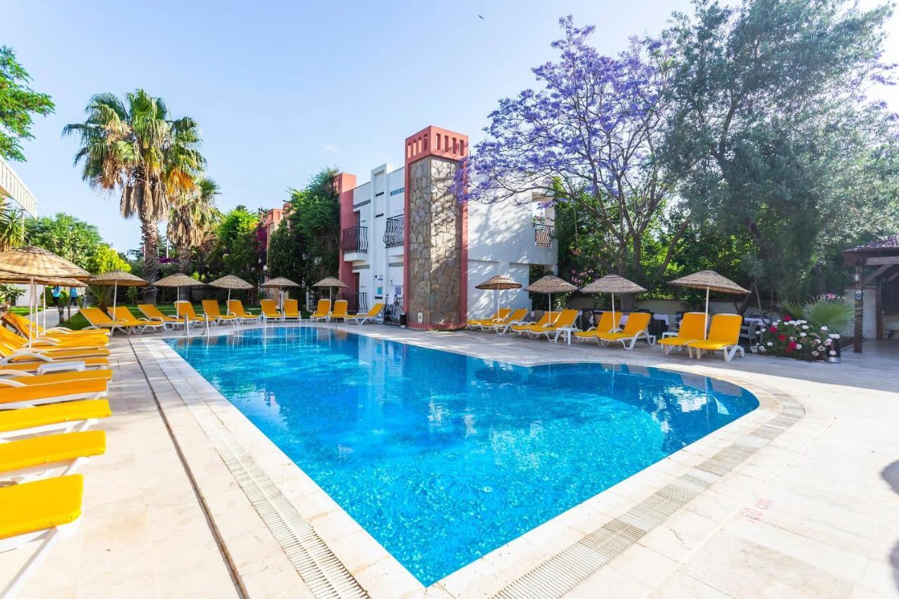 Kriss Hotel Bodrum Esterno foto